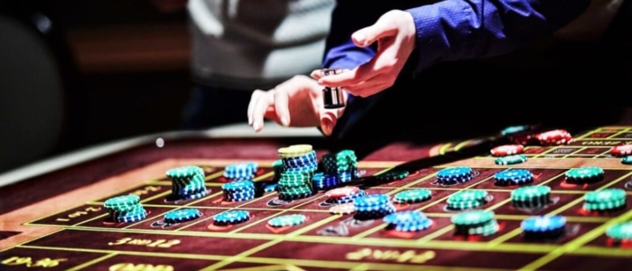 Benefits of Playing Poker Online