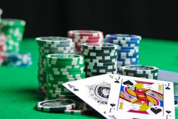 Common Mistakes to Avoid When Playing Poker Online